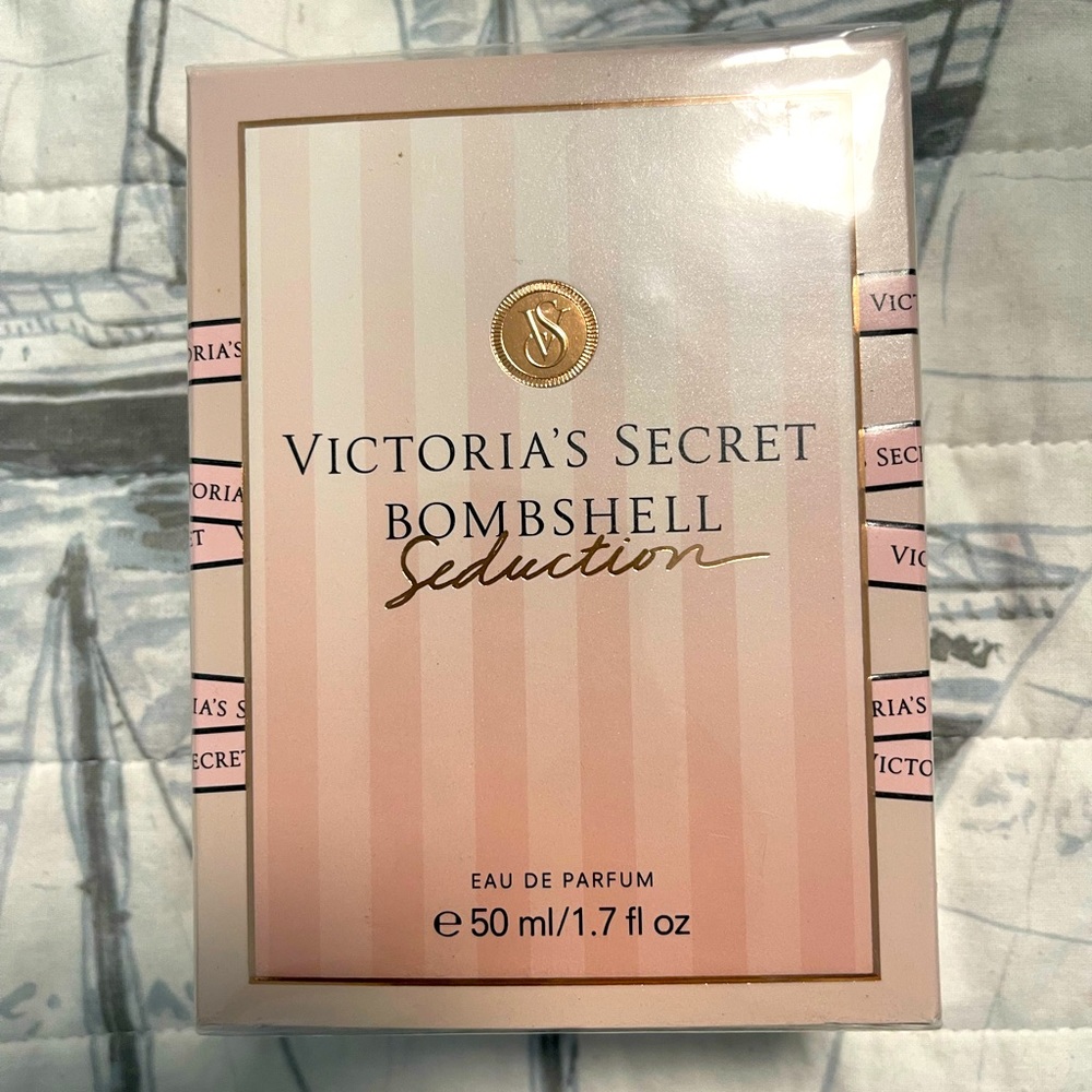 VS sheer sensual seductive perfume NWT